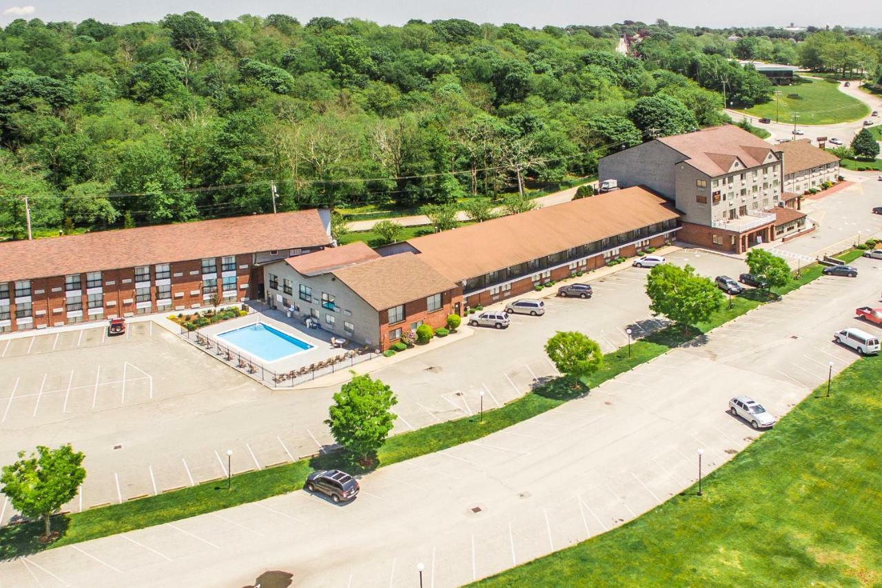 Mainstay Hotel And Conference Center Newport Exterior foto